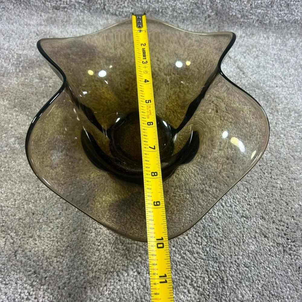 Smoky Brown Handkerchief Art Glass Bowl Ruffled‎ Rim Decorative